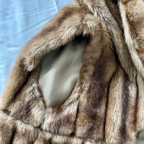 Vintage Zara Woman Faux Mink Fur Vest with Faux Leather Trim - Picture 6 of 15